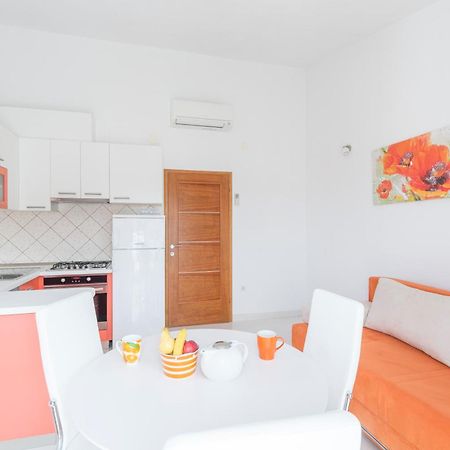 Apartments Nikolina Hvar Town Exterior photo
